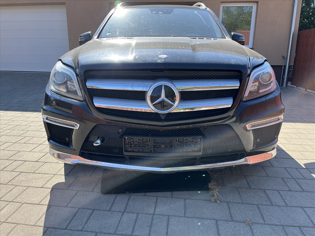 Mercedes GL 500 (X166) bontott alkatrészei 4. kép