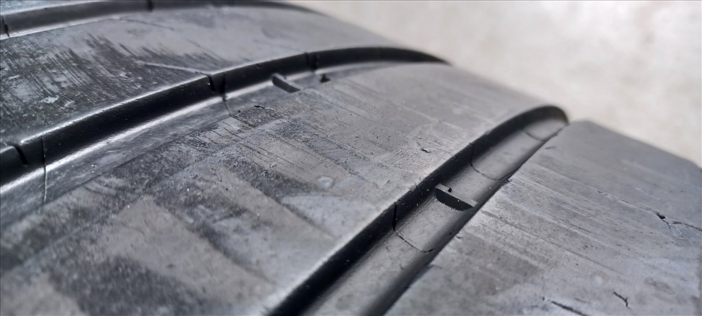 Michelin Pilot Sport 255/40 R21 265/40 R21 nyári gumik 2-2db 4. kép