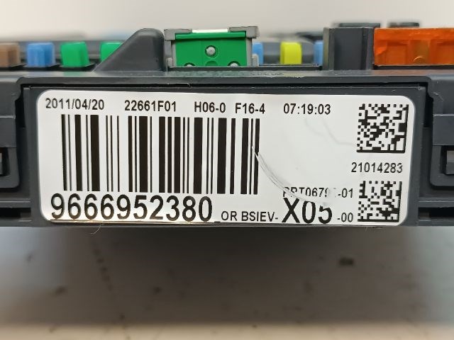 CITROËN C3 PICASSO Biztosítéktábla Utastér 3. kép