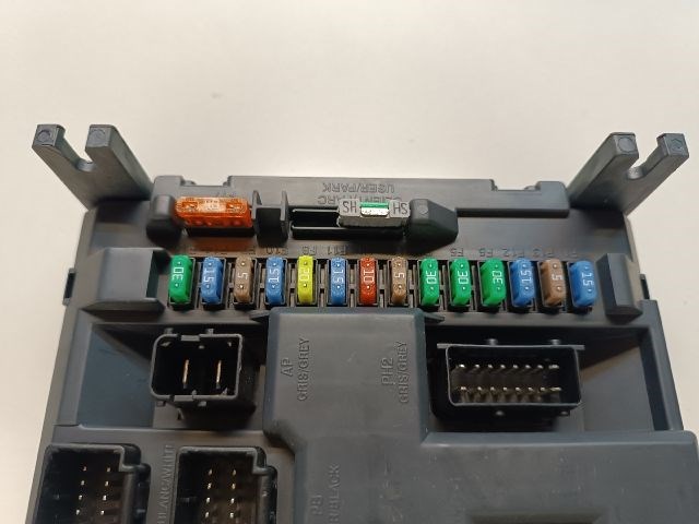 CITROËN C3 PICASSO Biztosítéktábla Utastér 6. kép