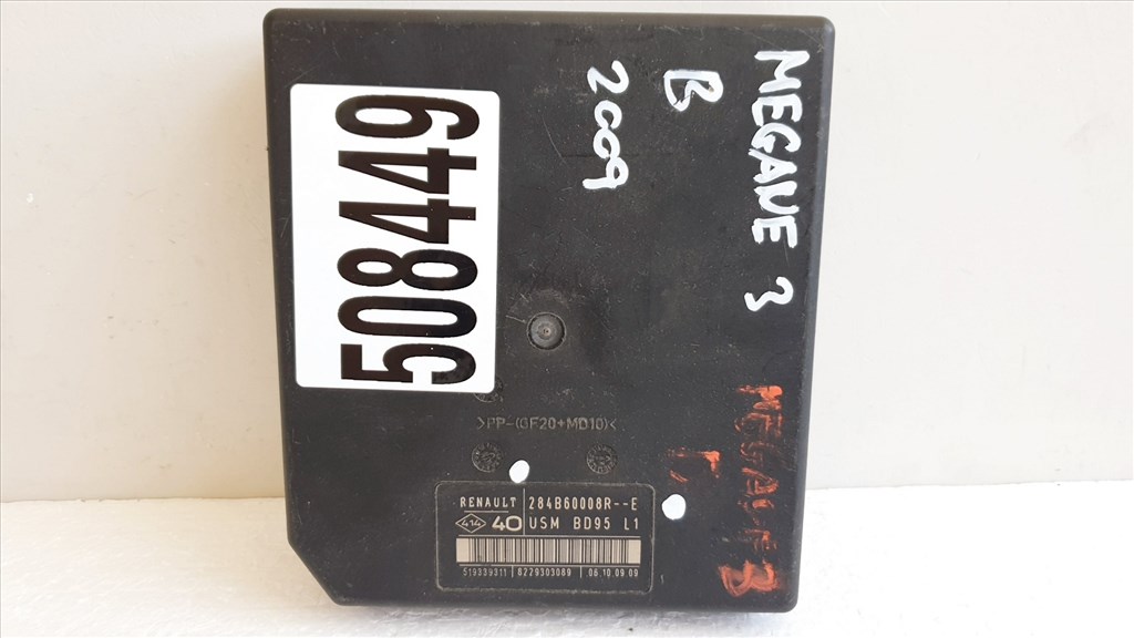 508449 Renault Megane 3, 2009, Biztosíték Tábla, 284B60008R-E, USM. 2. kép