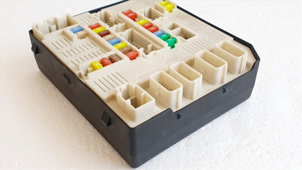 508449 Renault Megane 3, 2009, Biztosíték Tábla, 284B60008R-E, USM. 5. kép