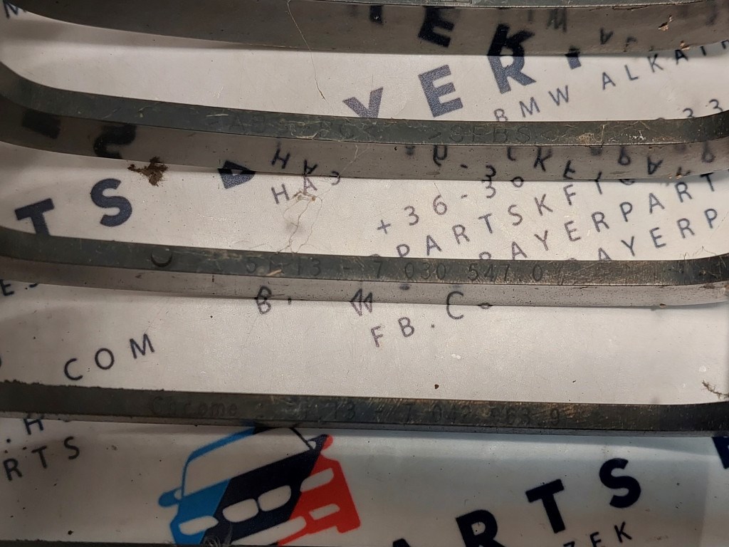 BMW E46 facelift sedan touring króm vese hûtõrács grill - fülhiányos 5. kép