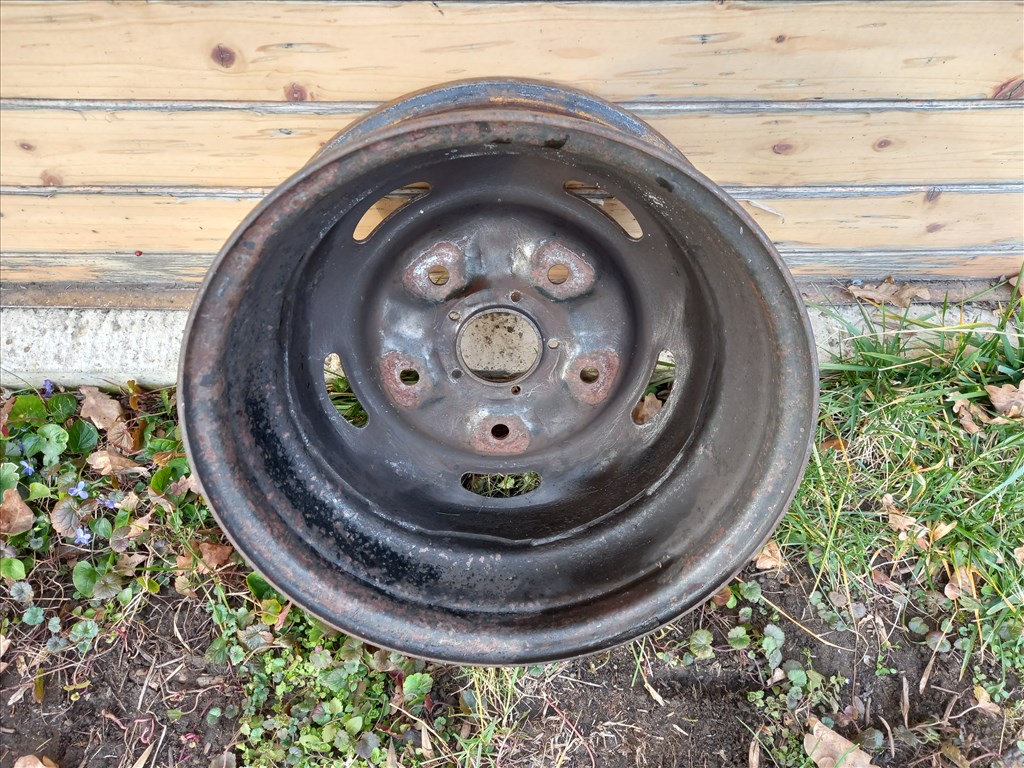  5x160 lyukosztású 5,5JJ 15" használt (gyári felni) lemezfelni 5. kép