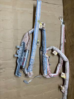 BMW 5-ös sorozat F10/F11 függönylégzsák 