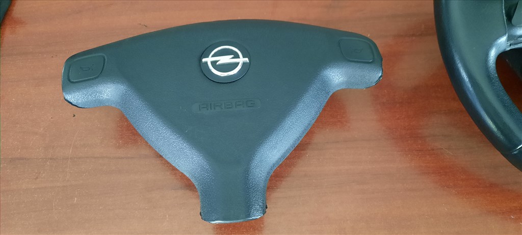 Opel Astra G Kormánylégzsák 1. kép