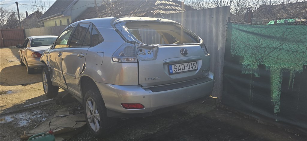 Lexus RX (AL10) bontott alkatrészei vagy egyben bontásra eladó 8. kép