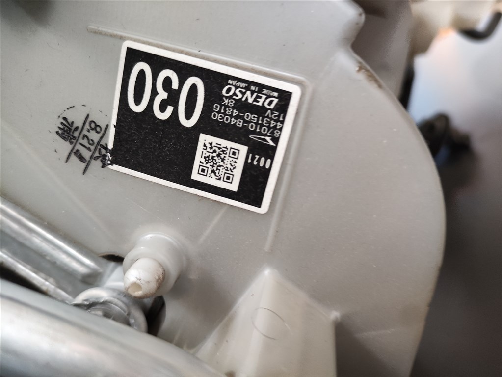Daihatsu Terios (2nd gen) fűtésbox  87010b4030 4431504816 6. kép