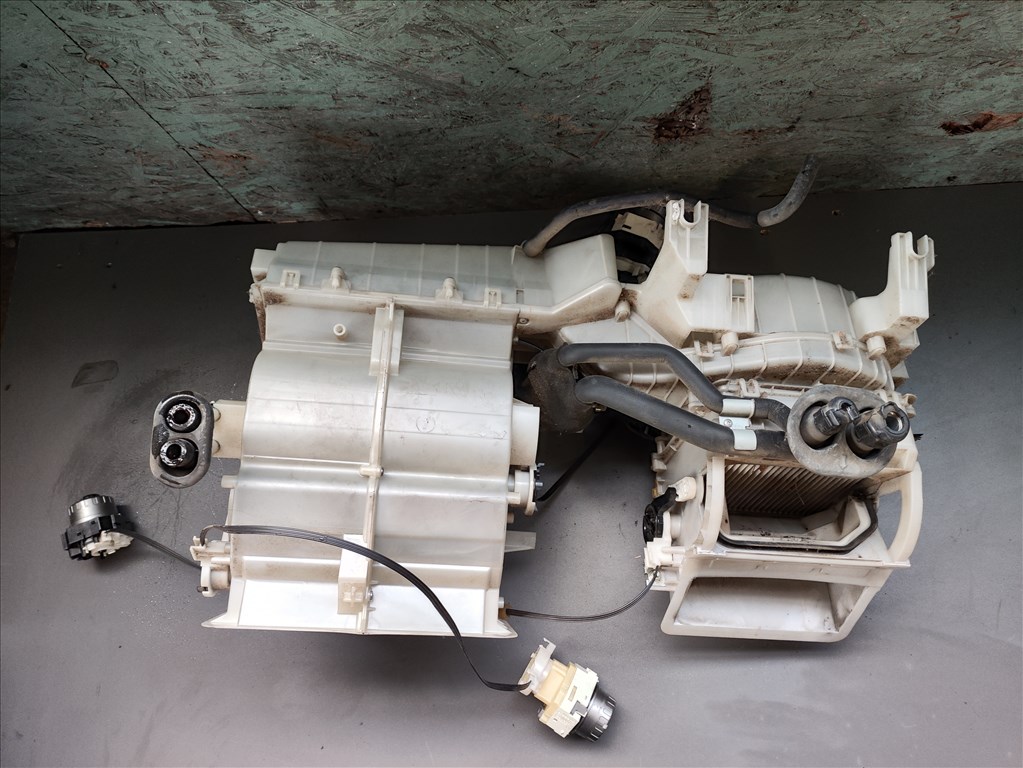 Daihatsu Terios (2nd gen) fűtésbox  87010b4030 4431504816 9. kép