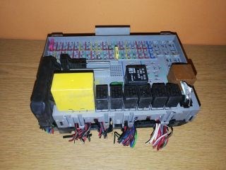 Opel Vectra B Biztosítéktábla Utastér *110521* gm-09152787 2. kép