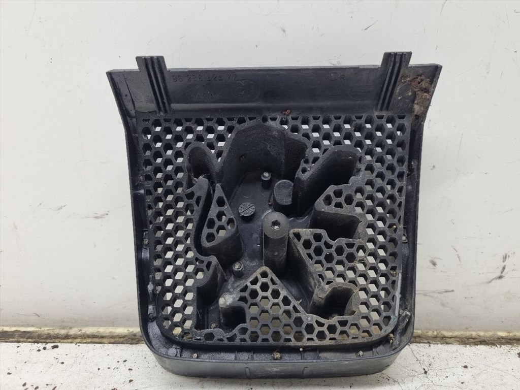 PEUGEOT 406 (8B) 2.0 HDI 110 Első Embléma #34656# 9623832877 4. kép