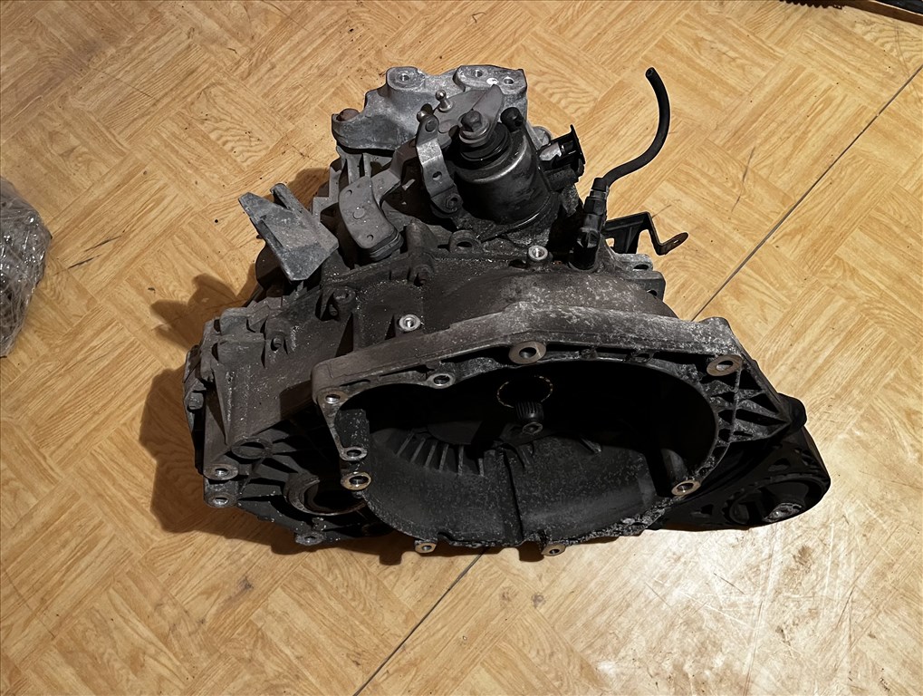 Opel Astra J, Opel Zafira C F40 sebességváltó  1. kép