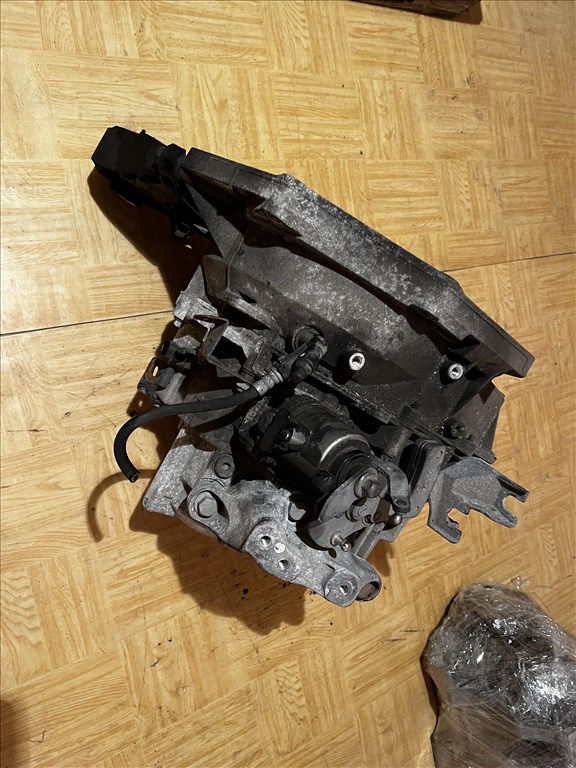 Opel Astra J, Opel Zafira C F40 sebességváltó  3. kép