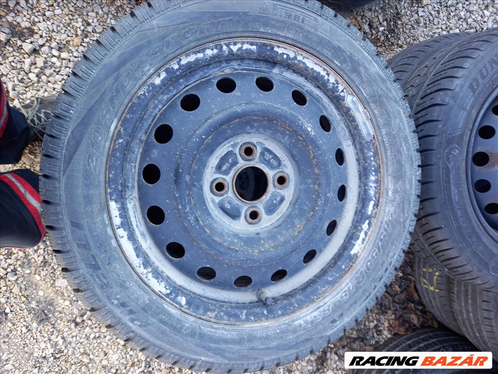  4x100 lyukosztású 15" használt lemezfelni, rajta 205/50 használt Pirelli téli gumi sxx4 1. kép