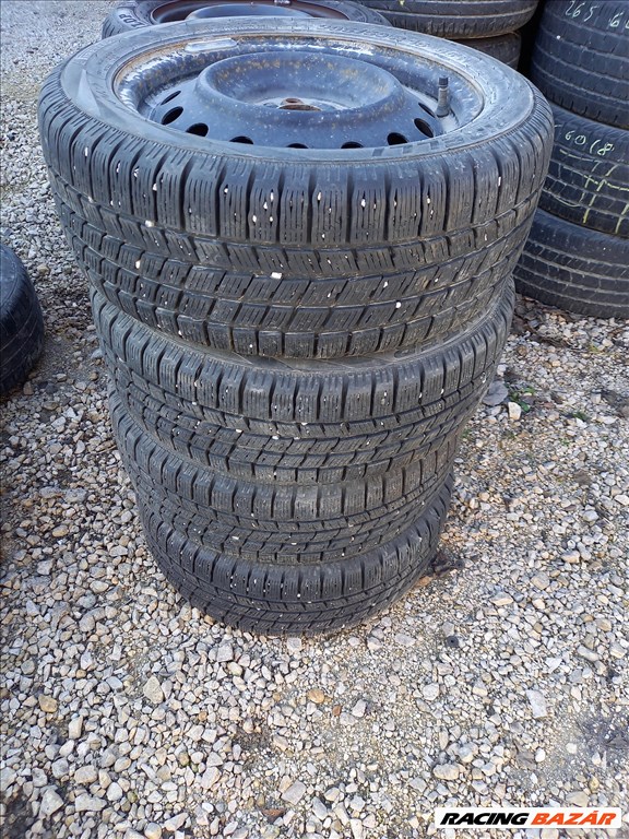  4x100 lyukosztású 15" használt lemezfelni, rajta 205/50 használt Pirelli téli gumi sxx4 2. kép