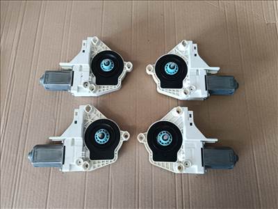 Audi A7, Audi A6, Audi A8, Audi S8, Audi Q3, Audi Q5, ablakemelő motor 8k0959801b