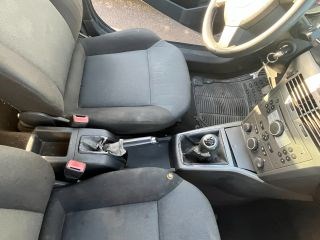 OPEL ASTRA H Kombi Tankajtó 22. kép