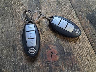 Nissan Pulsar (C13) key less go kulcs 