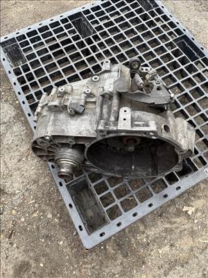 Vw Sharan 1.9TDI váltó EHH