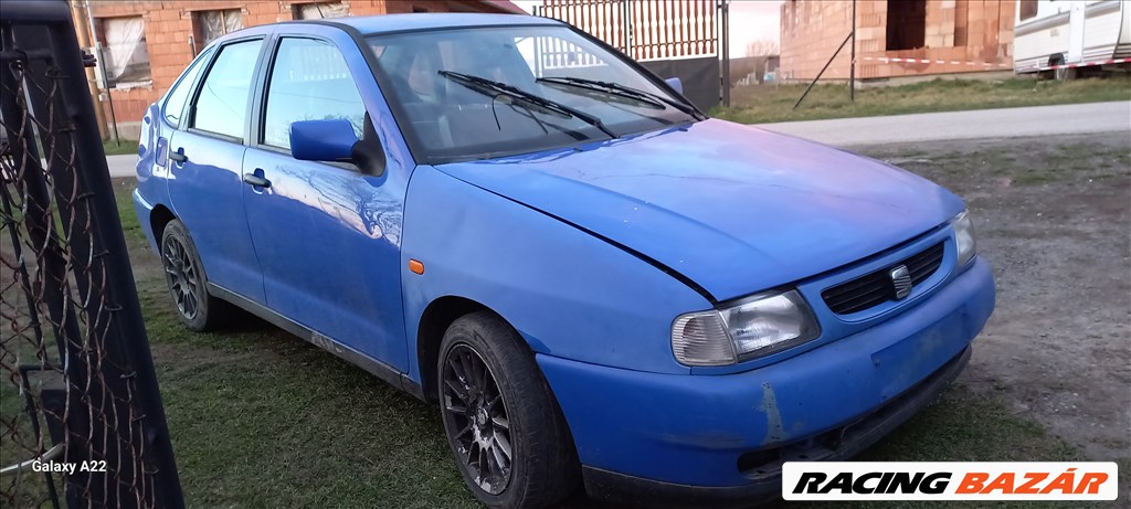 Eladó Seat Cordoba 1.4 16V Stella (1390 cm³, 75 PS) 2. kép