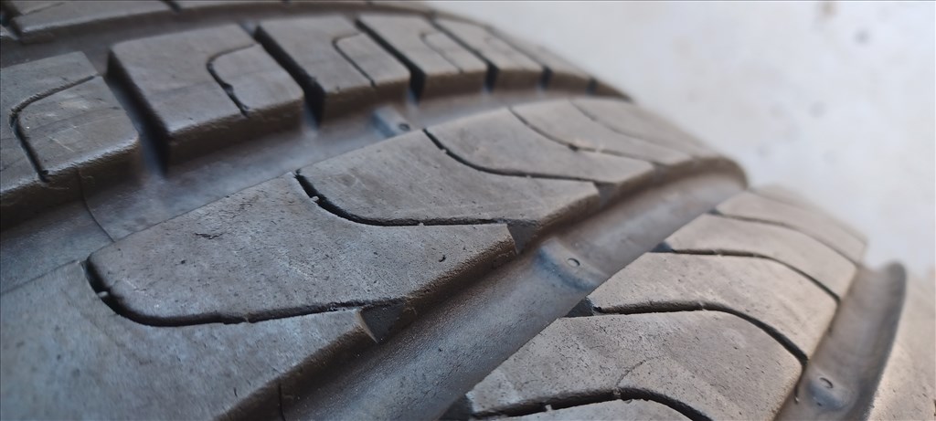 Pirelli Scorpion Verde SEAL 235/50 R19 nyári gumik 7mm 75e./4db 2. kép