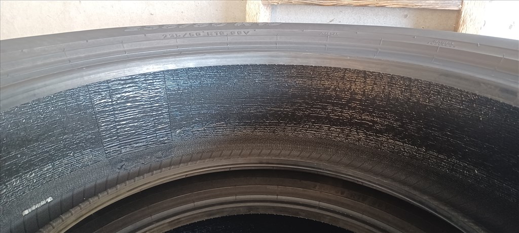 Pirelli Scorpion Verde SEAL 235/50 R19 nyári gumik 7mm 75e./4db 5. kép