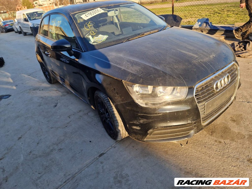 Audi A1 (8X) bontott alkatrészei 2. kép