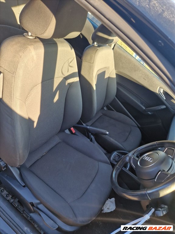 Audi A1 (8X) bontott alkatrészei 6. kép
