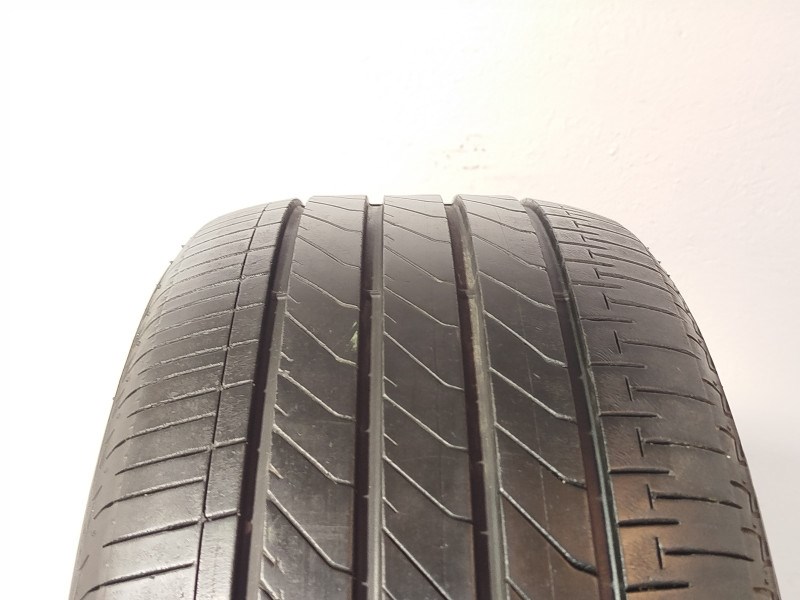 Bridgestone T005A 245/45 R18  1. kép