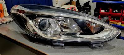 Ford Fiesta 2017-  Jobb Fényszóró Led Nappali fény