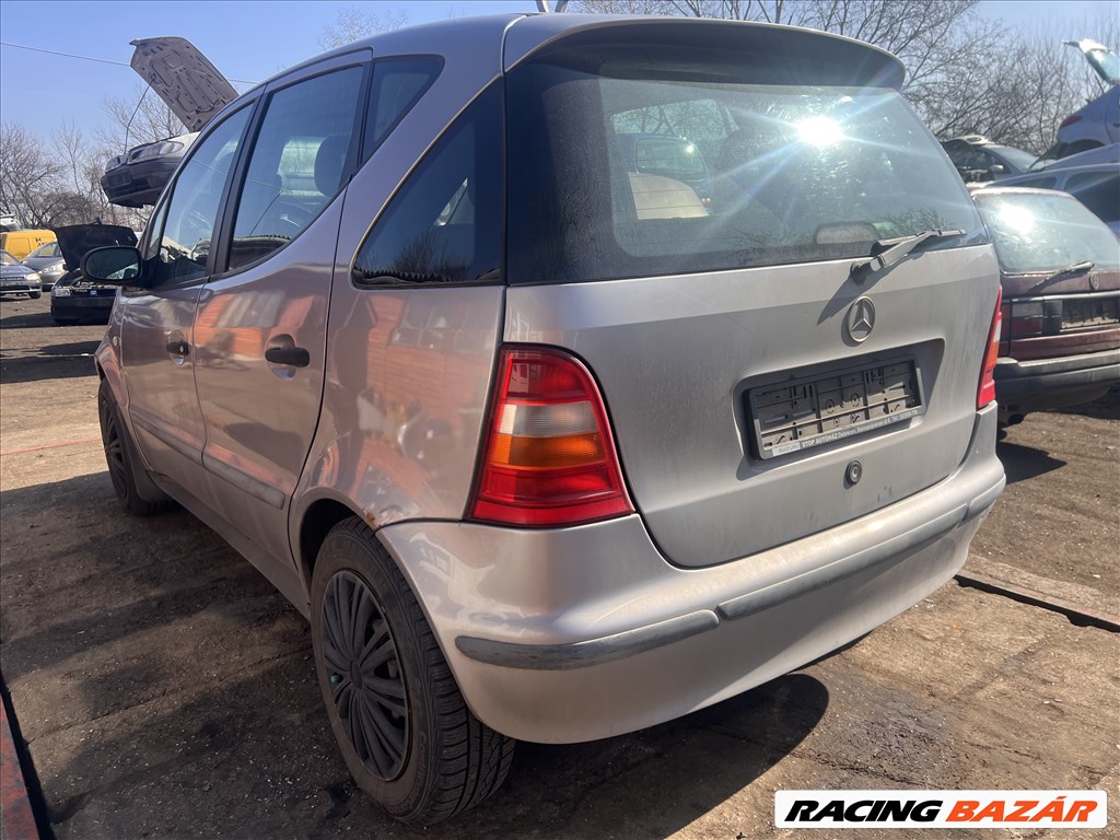 Mercedes A 140 1.4i bontott alkatrészei 2. kép