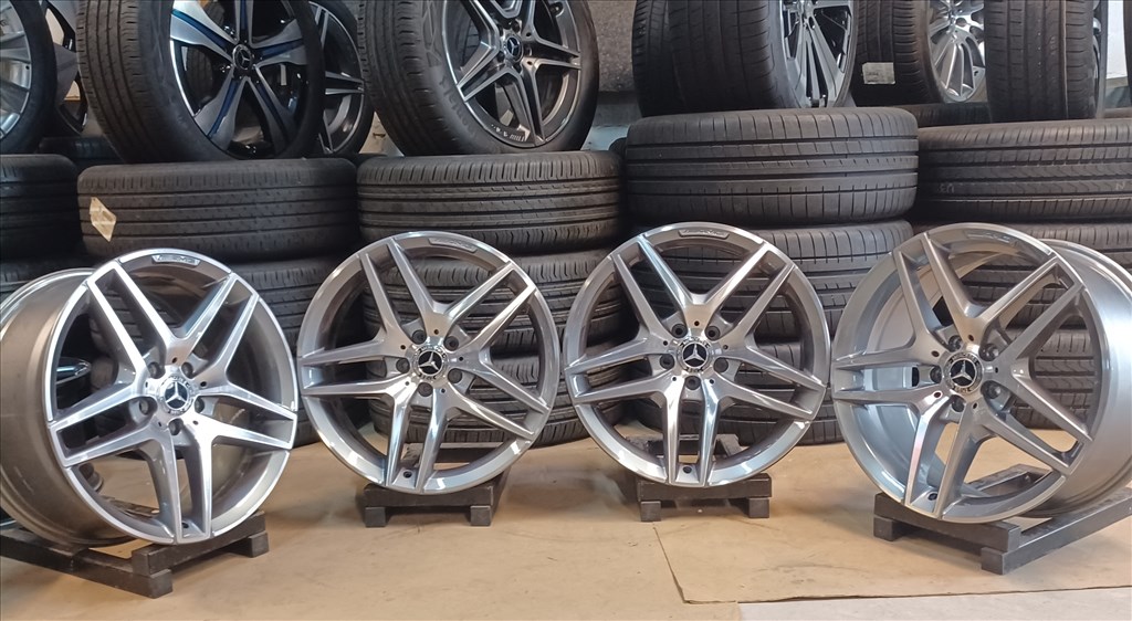 Gyári Mercedes W222 S klasse AMG 5x112 8,5x19" ET38 4db 6. kép