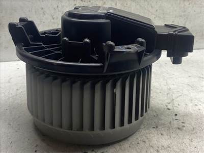 SUZUKI SWIFT III Fűtőmotor (Klímás)