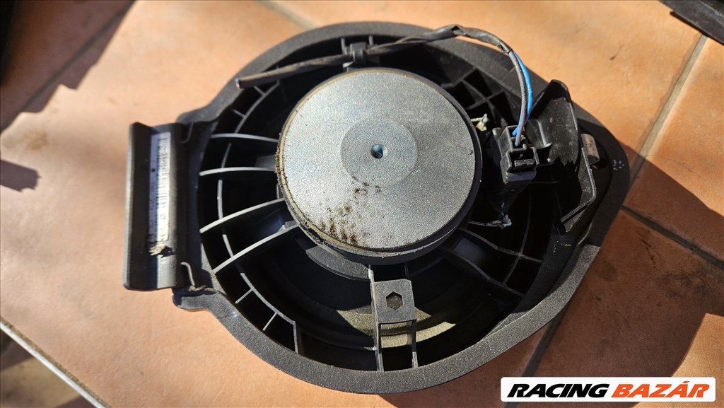 Opel Astra J Hangszóró első-hátsó  22889819 4. kép