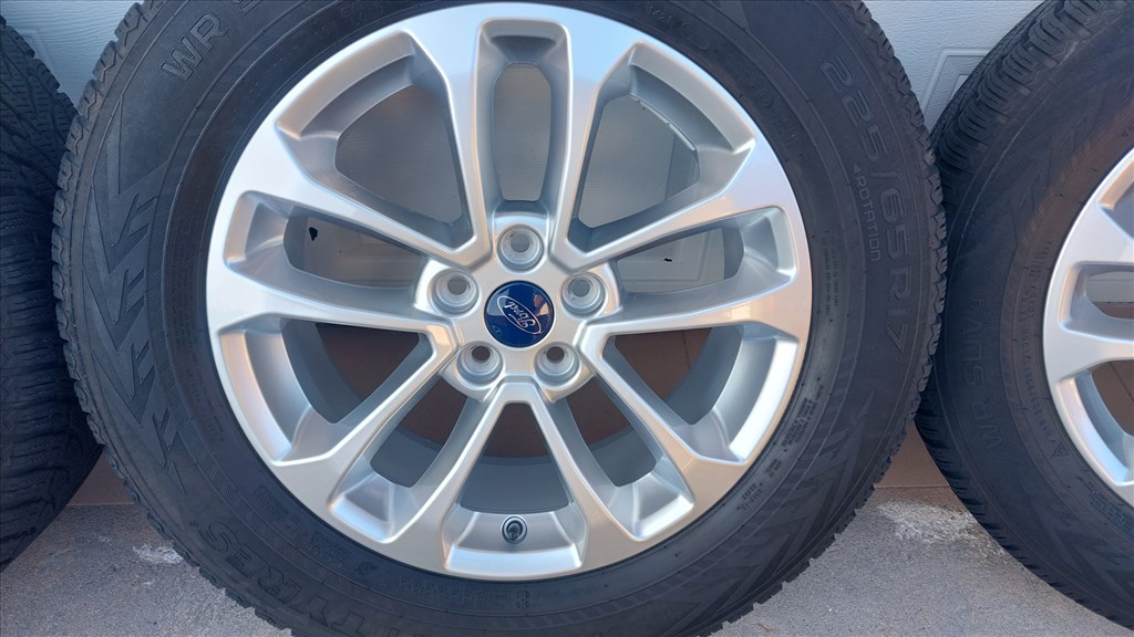 Gyári, Ford Kuga 17"  alufelni , téli gumi,szenzor 2. kép
