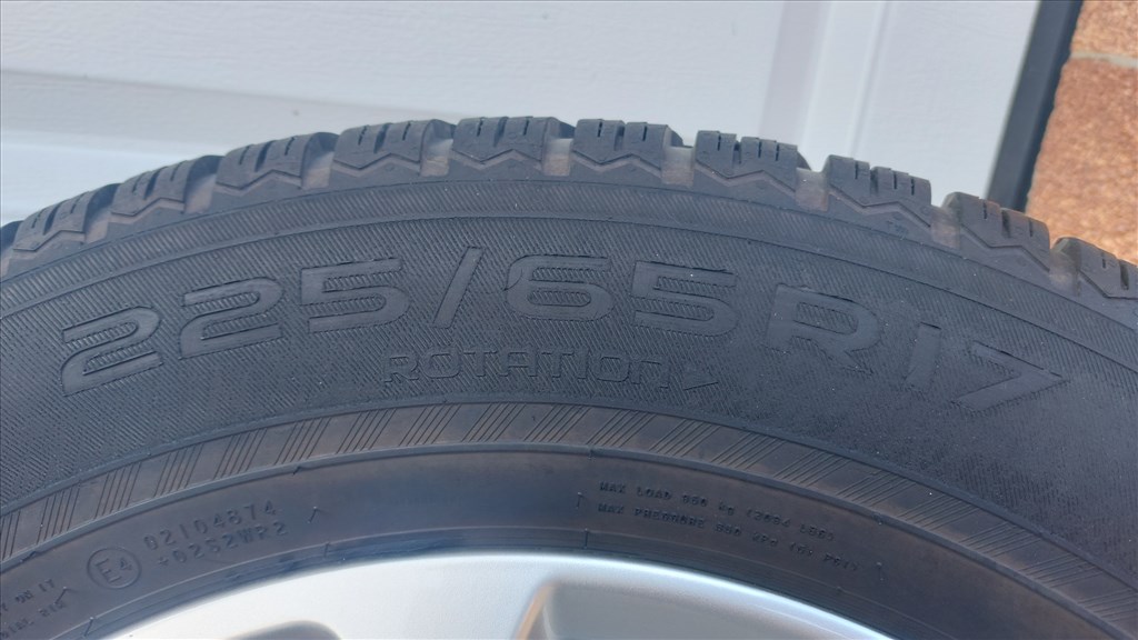 Gyári, Ford Kuga 17"  alufelni , téli gumi,szenzor 7. kép