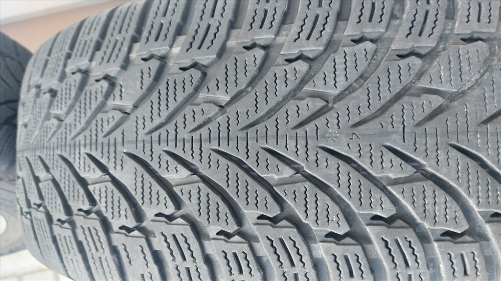 Gyári, Ford Kuga 17"  alufelni , téli gumi,szenzor 13. kép