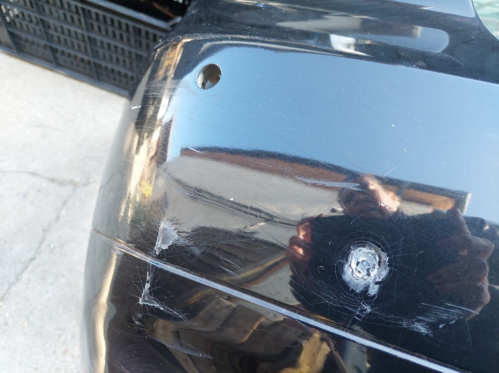 BMW E90 fekete black sapphire hátsó gyári PDC-s hátsó lökhárító 3. kép