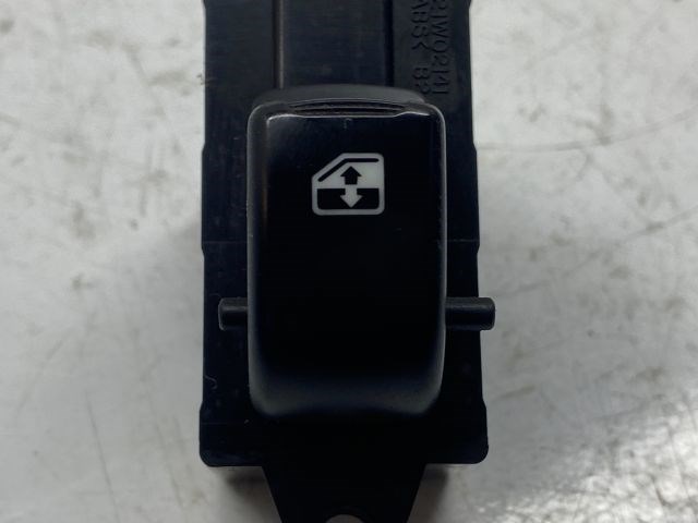 CHEVROLET TACUMA Jobb első Ablakemelő Kapcsoló 6. kép