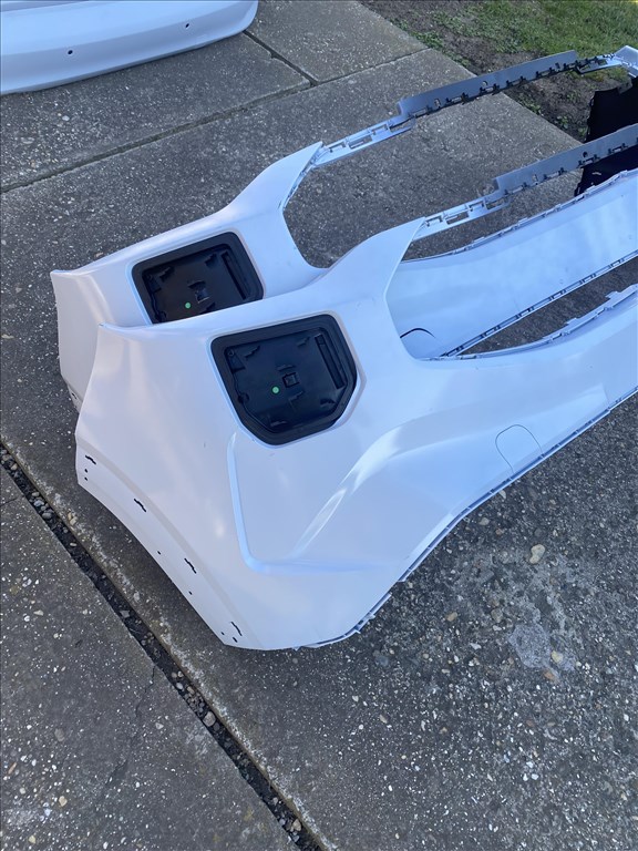 Ford Transit Custom Mk2 Custom E első lökhárító  2. kép