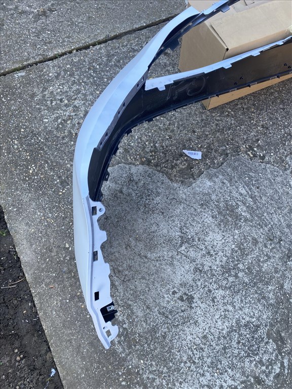 Ford Transit Custom Mk2 Custom E első lökhárító  9. kép