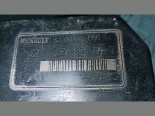 Renault Scénic II Biztosítéktábla Motortér *112046* renault-8200481866 4. kép