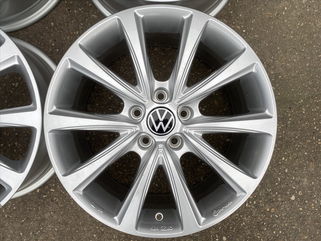 4db Oxxo 17" VW alufelni. (3796)  2. kép