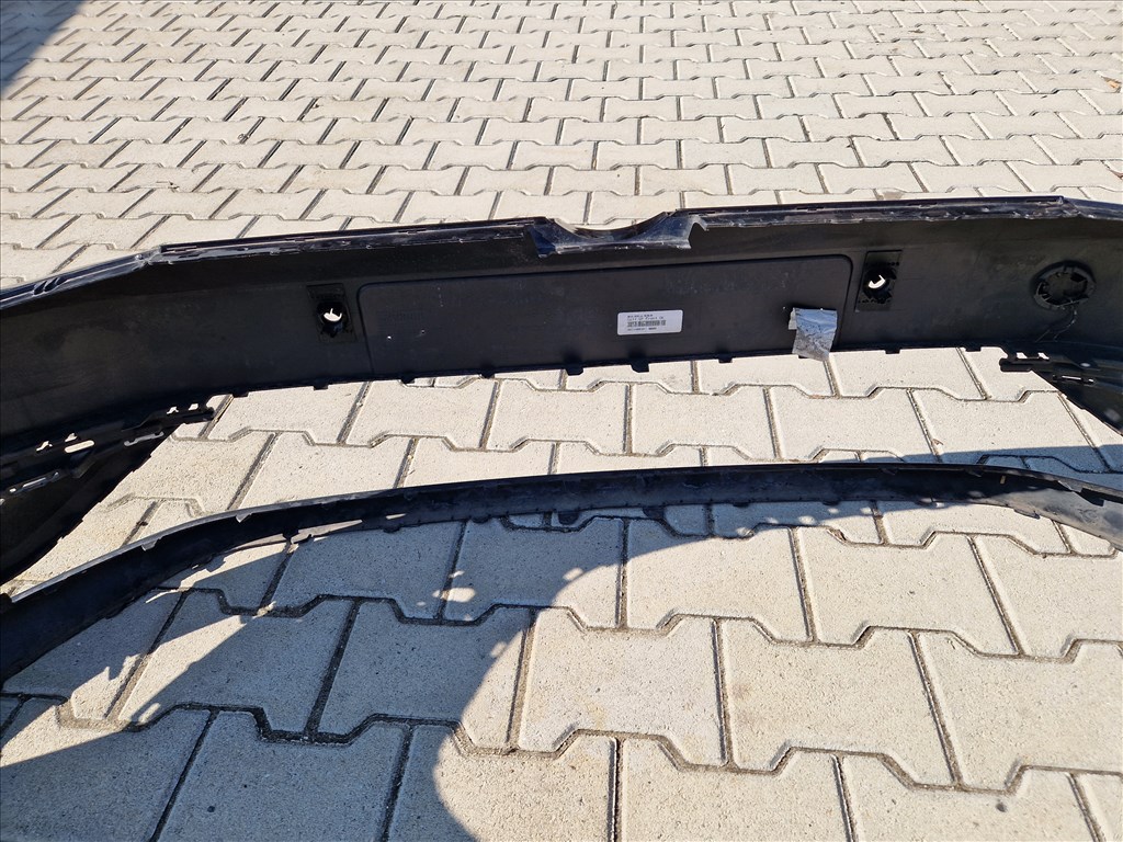 Volkswagen Golf VII első lökhárító LC9X (FL) (17009) 11. kép