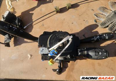 Peugeot 807 HDi FAP 110 Komplett kormánykapcsoló