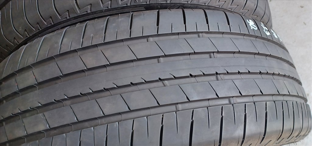 Újszerű Bridgestone Turanza T005 215/55 R18 nyári gumik 90e./4db 1. kép