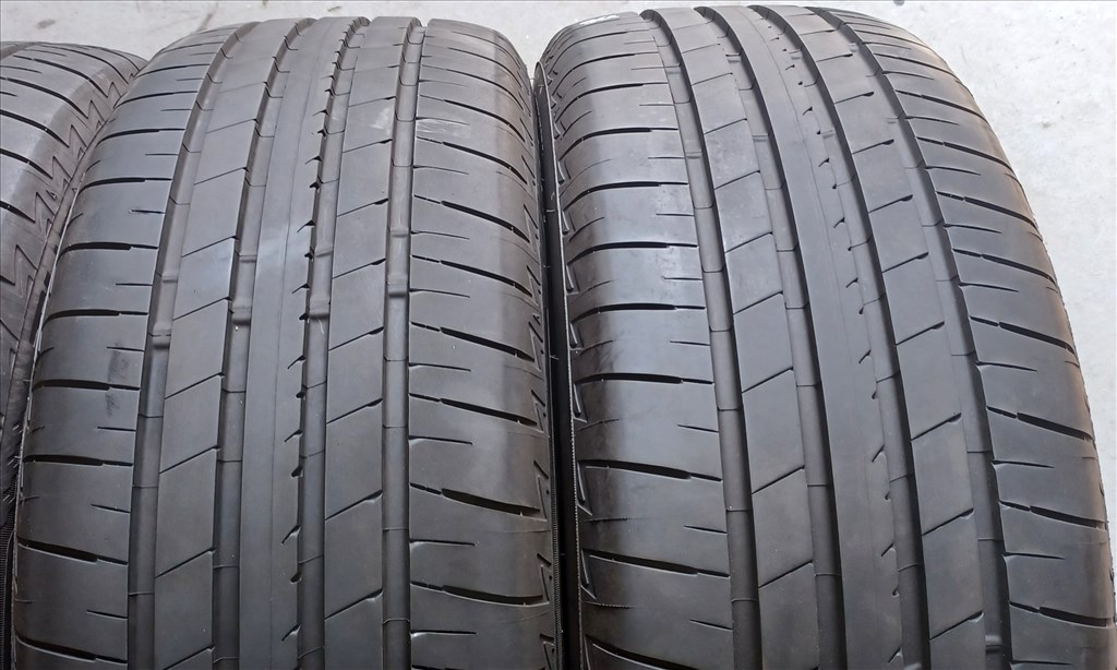 Újszerű Bridgestone Turanza T005 215/55 R18 nyári gumik 90e./4db 5. kép