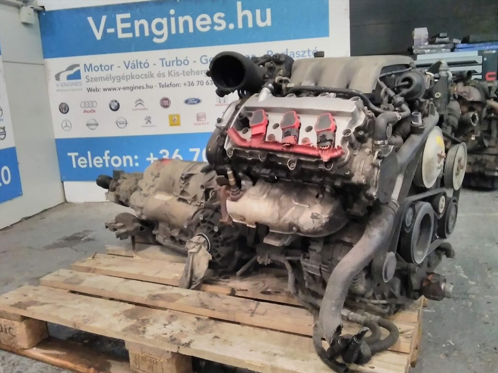 Audi A4/A6 3,2FSI, AUK bontott motor  2. kép
