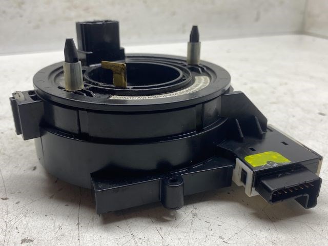 VW GOLF PLUS Légzsák Átvezető Szalagkábel 5. kép