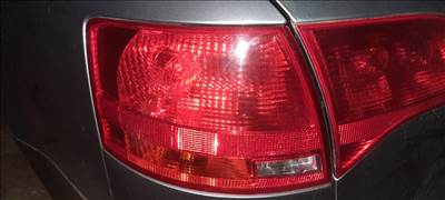 Audi A4 Avant hátsó lámpa jobb bal külső